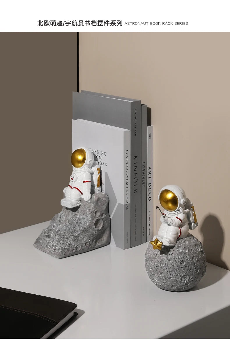 Nordic Astronaut Ornaments: Resin Spaceman Wine Rack