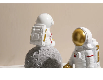 Nordic Astronaut Ornaments: Resin Spaceman Wine Rack