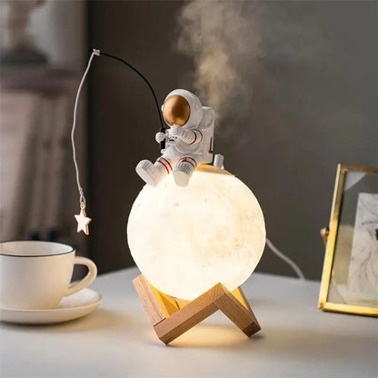 Astronaut Figurines Night Light Humidifier